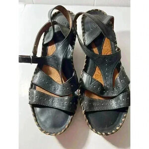 Ariat sandals​